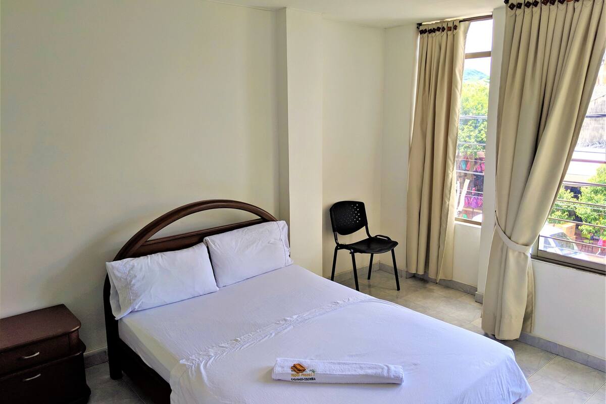 Free WiFi, bed sheets