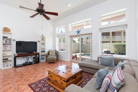 Luxury House, 3 Bedrooms | Living room | 55-inch flat-screen TV with digital channels, TV, Netflix. Casa Picasso 3 BR Home with Private Pool