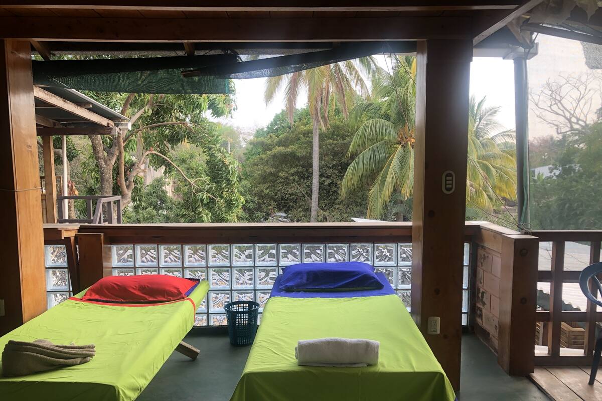 Dormitório compartilhado econômico | Camas extras/dobráveis (sobretaxa), Wi-Fi de cortesia, roupa de cama