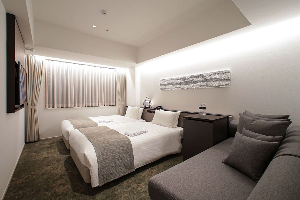 In-room safe, blackout curtains, free WiFi, bed sheets