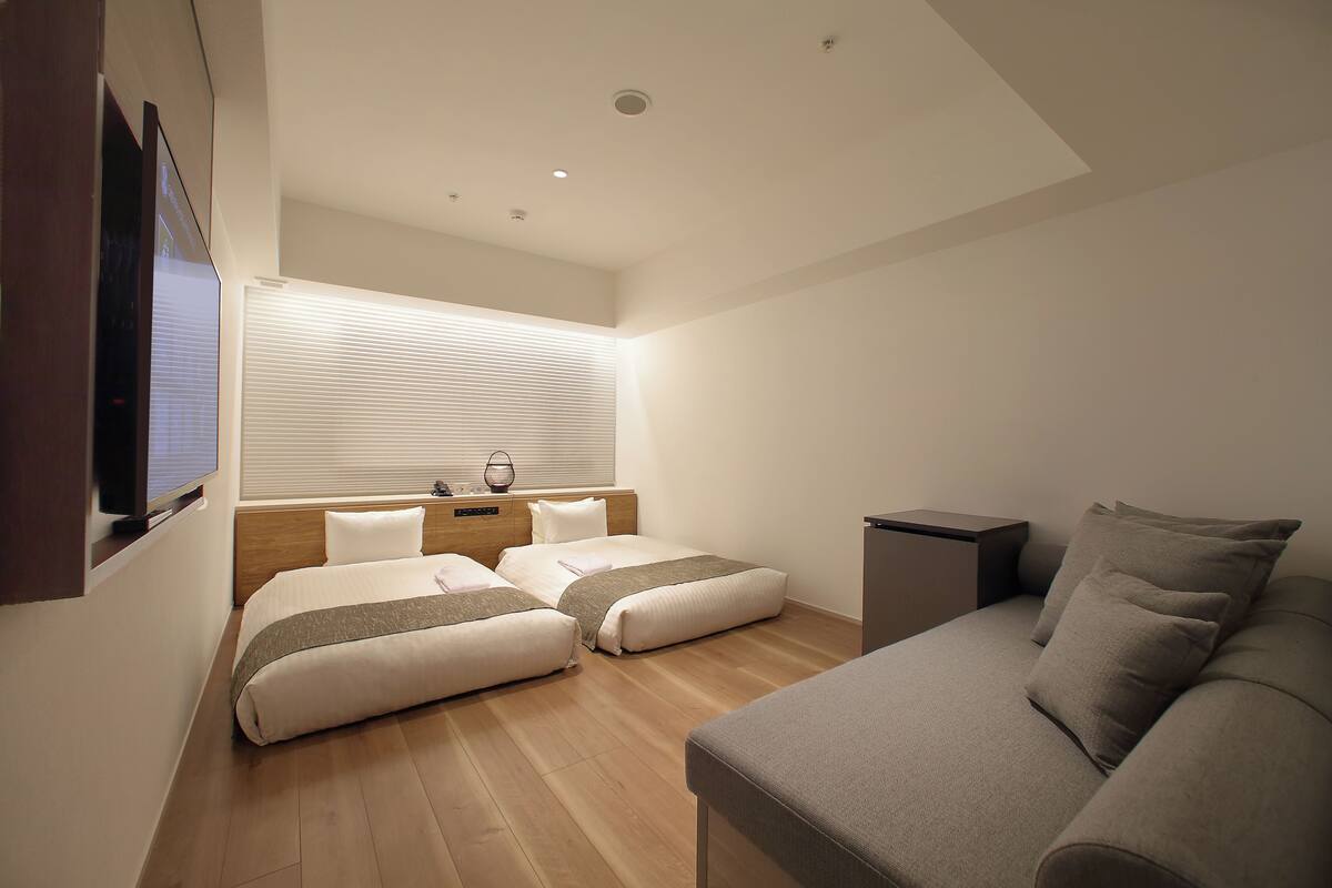 In-room safe, blackout drapes, WiFi (free), bed sheets