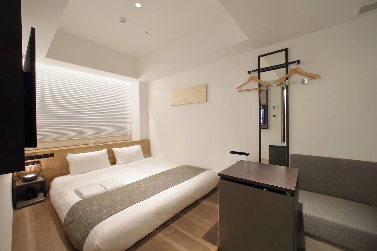 Standard King Japanese-Style Room | In-room safe, blackout drapes, WiFi (free), bed sheets