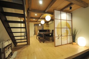 公寓式客房, 3 间卧室 | 客房内用餐