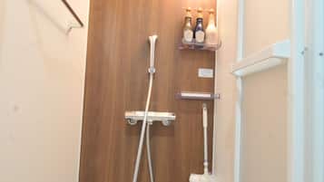 Condominium House | Bathroom shower