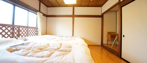 Family House, 2 Bedrooms | 2 bedrooms, in-room safe, individually decorated, individually furnished