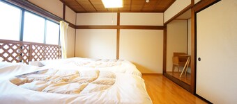 Rainbow Takayama Private House