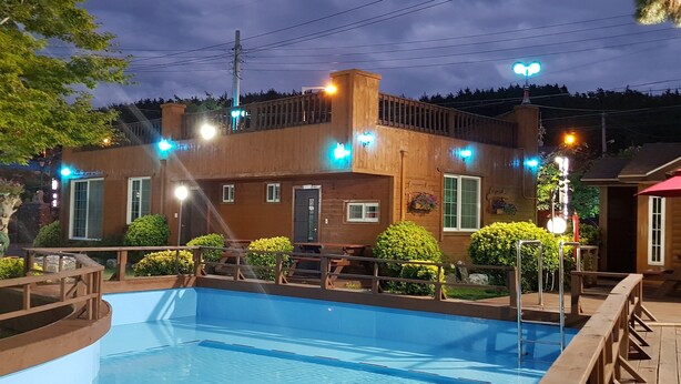 Unclassified image, 1 of 42, button - Mama Mia Pension Taean (Taean)