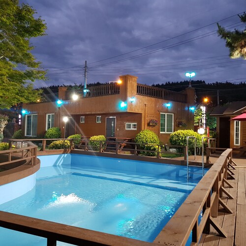 Mama Mia Pension Taean