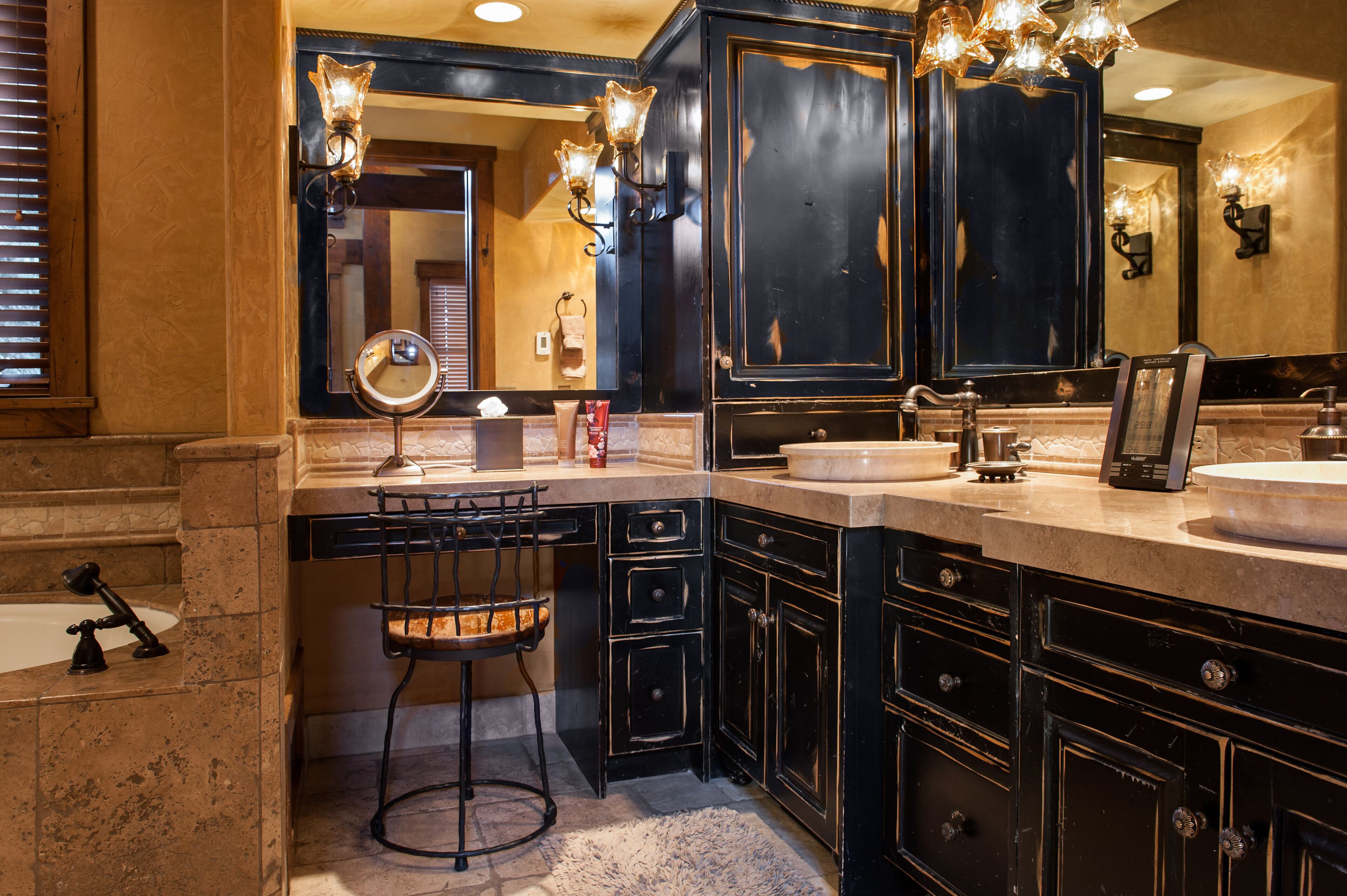 Master Bath
His & Her Vanities