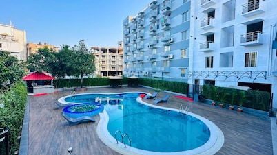 Hotel Khan Palace