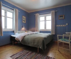 Quadruple Room, Mountain View | Individually decorated, individually furnished, iron/ironing board