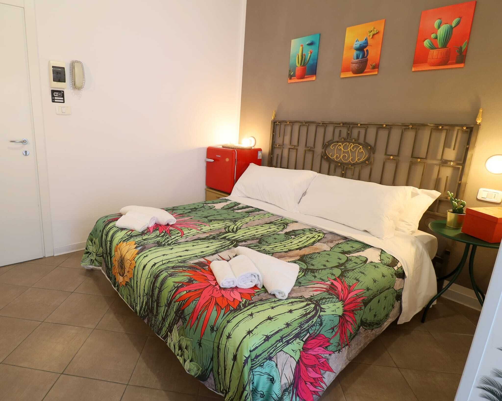 classic room | 1 bedroom, desk, free wifi, bed sheets