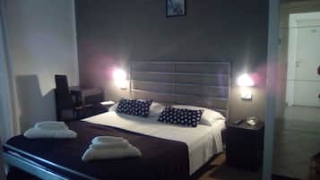 Classic Room | 1 bedroom, desk, free WiFi, bed sheets