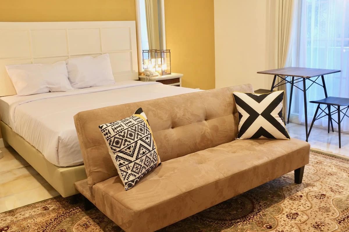 Chambre « Premier », 1 lit double | Bureau, Wi-Fi gratuit, draps fournis