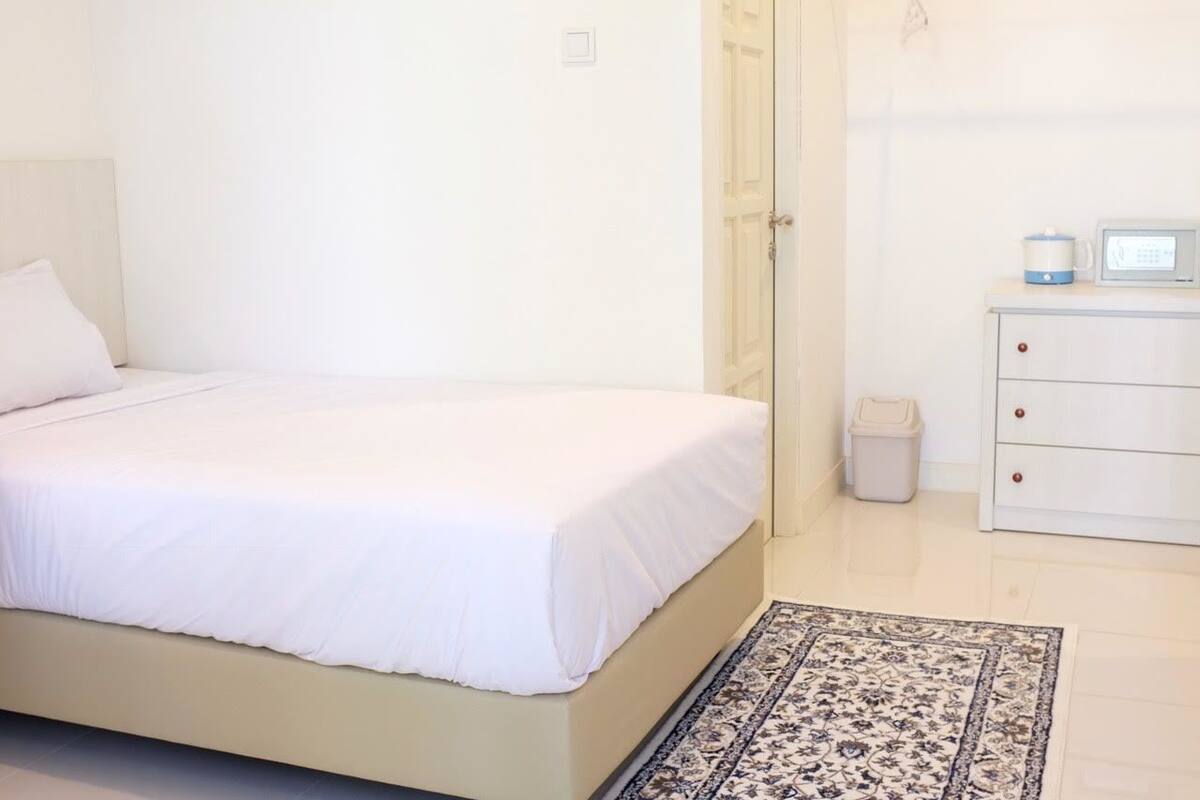 Chambre Simple Standard | Bureau, Wi-Fi gratuit, draps fournis