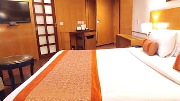 1 bedroom, minibar, in-room safe, desk