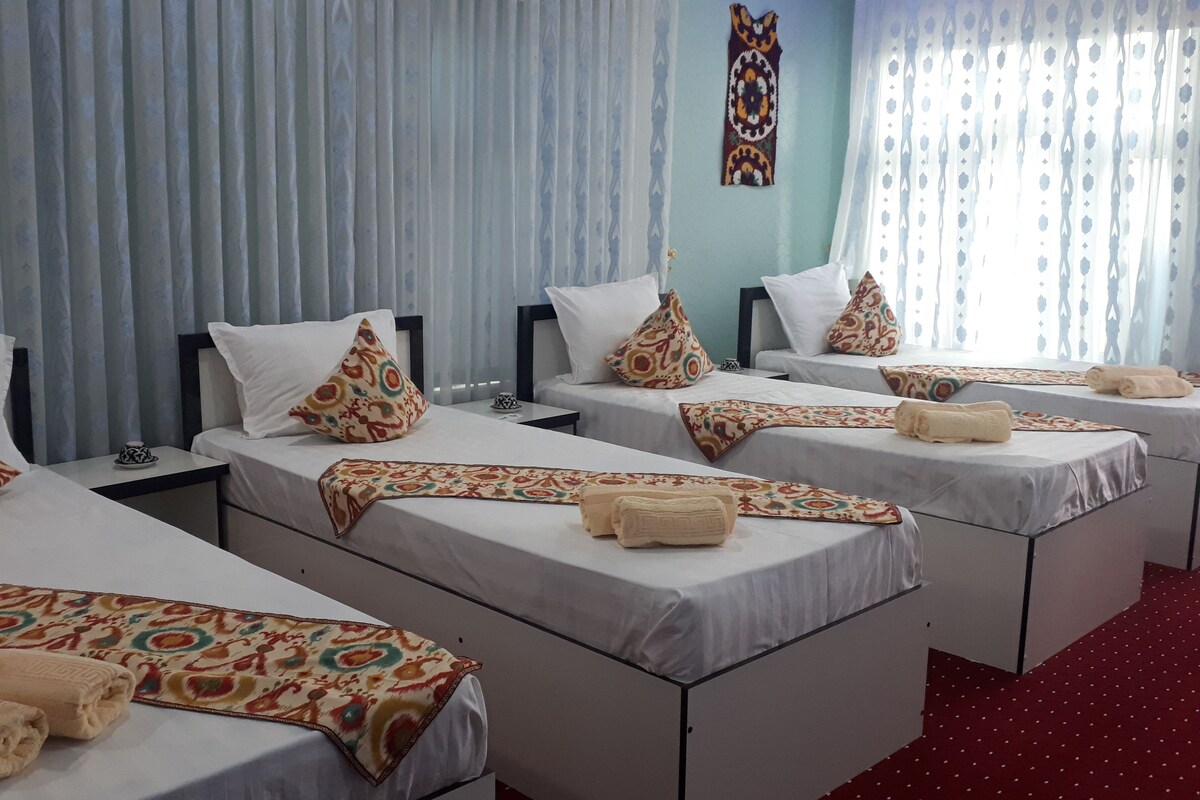 Standard Quadruple Room | Desk, blackout curtains, soundproofing, iron/ironing board