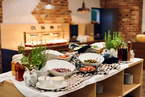 Gratis morgenmadsbuffet hver dag