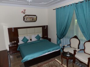 Room - Canari Hotel (Abbottabad)