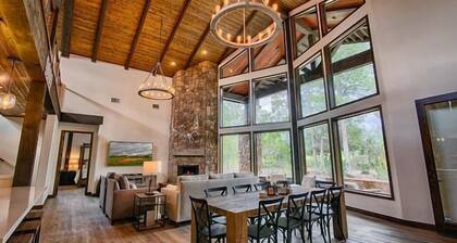 At Whispering Pines 4 Bedroom Home by RedAwning