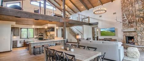 Maison, 4 chambres | Cuisine privée | Cafetière/bouilloire, réfrigérateur, four, grille-pain