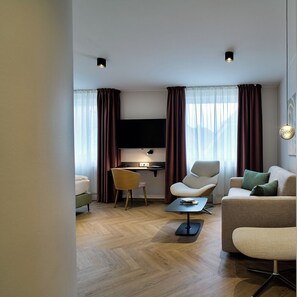 Junior Double Room | Living area