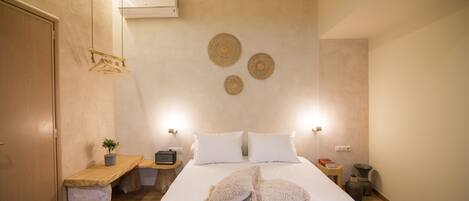 Double Room, Terrace (Luna) | Desk, soundproofing, free cots/infant beds, free WiFi