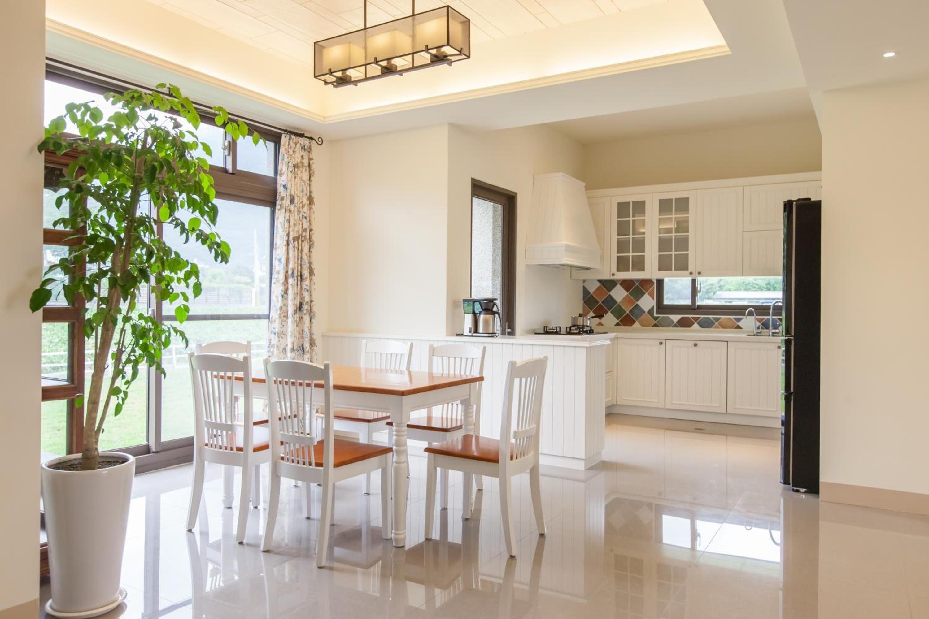 冰箱、电热水壶