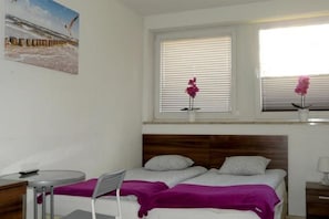 Iron/ironing board, free WiFi, bed sheets - Amber House (Gdansk)
