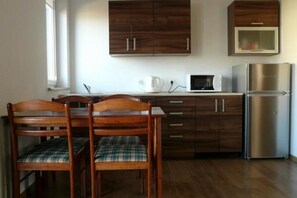 Fer et planche à repasser, Wi-Fi gratuit, draps fournis