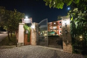 Exterior - Belgrade Hills Villa and Suites (Belgrade)