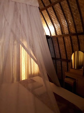 Bungalow Tiêu chuẩn, quang cảnh vườn | Minibar, bàn, giường gấp/giường phụ (phụ phí) 