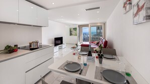 Interior - Red View Apartment with Balcony Terrace, Ronco sopra Ascona, Switzerland (Ronco sopra Ascona)
