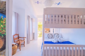 Premier-Vierbettzimmer | Verdunkelungsvorhänge, Bettwäsche