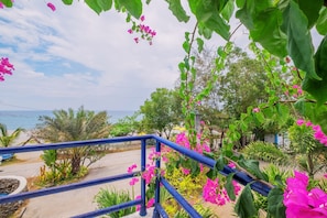 Phòng 4 Premier | Màn/rèm cản sáng, bộ trải giường