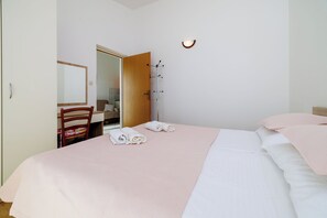 Apartment (A1)