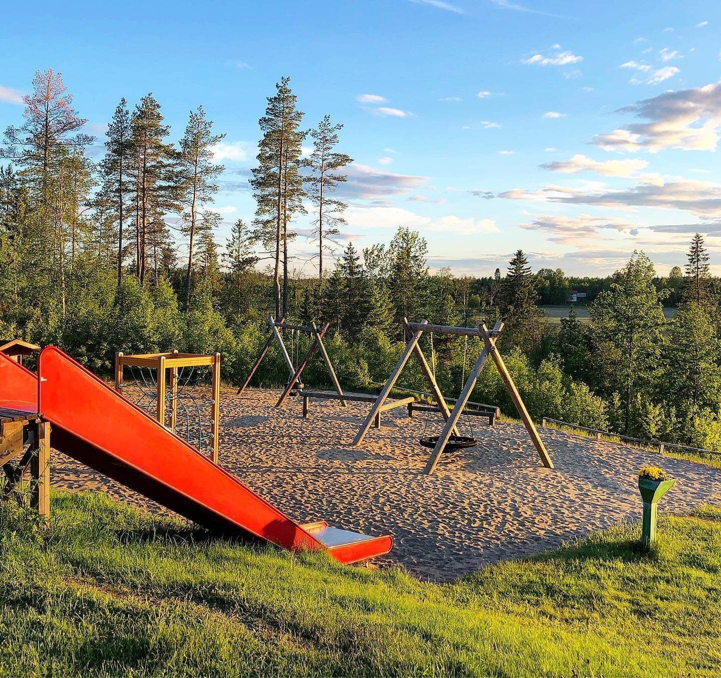 室外兒童遊樂區