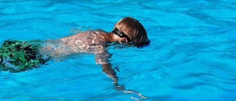 Seasonal outdoor pool