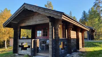 Cottage, Private Bathroom (20-25) | Rollaway beds, free WiFi