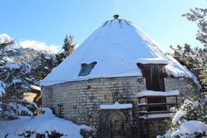 Front of property - Theasis Igloo (Central Tzoumerka)