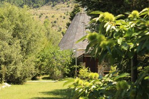 Garden - Theasis Igloo (Central Tzoumerka)