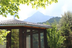 Snack bar - Theasis Igloo (Central Tzoumerka)