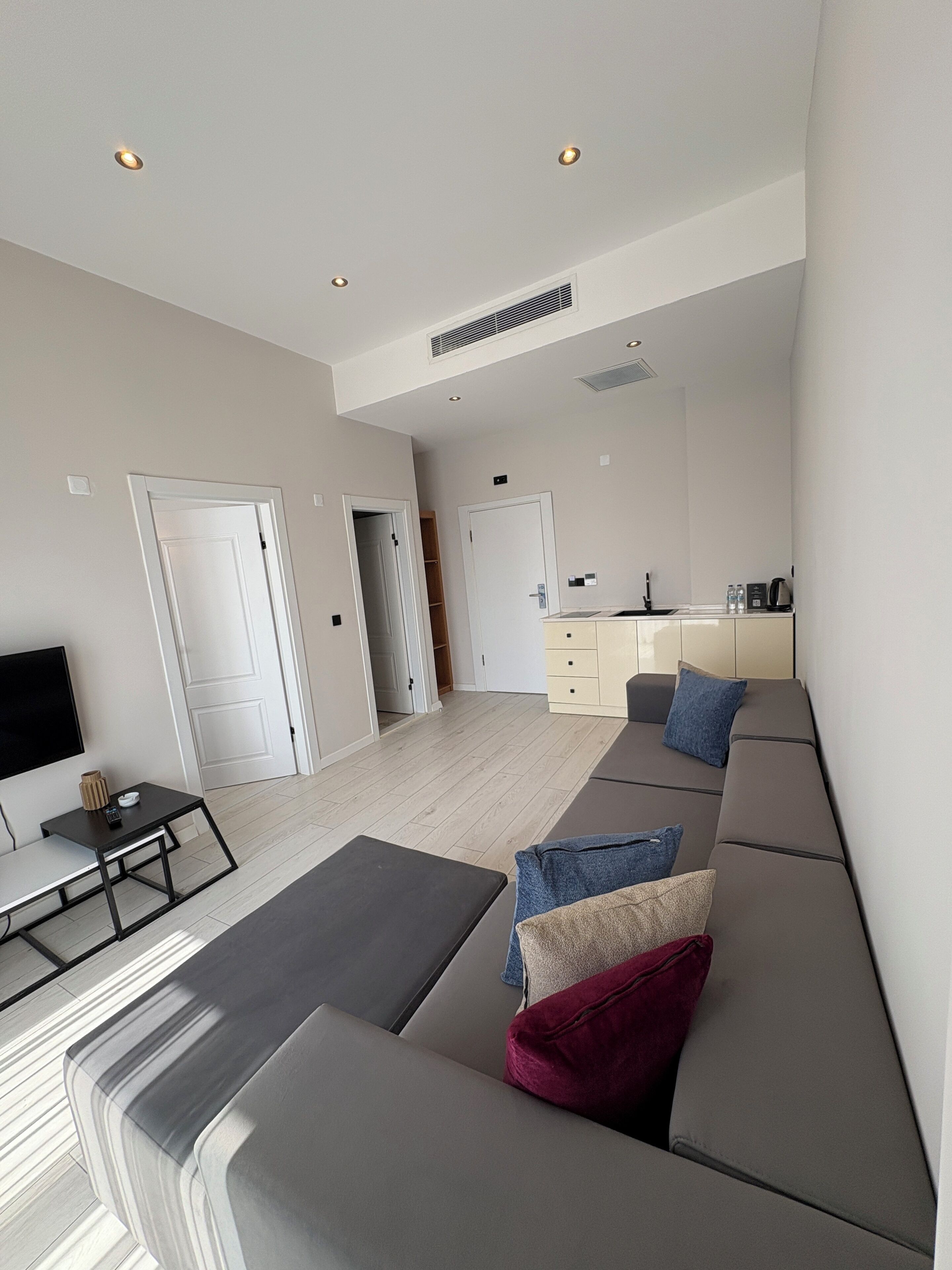 Häämatkasviitti | Äänieristys, silitysrauta/-lauta, ilmainen Wi-Fi, vuodevaatteet