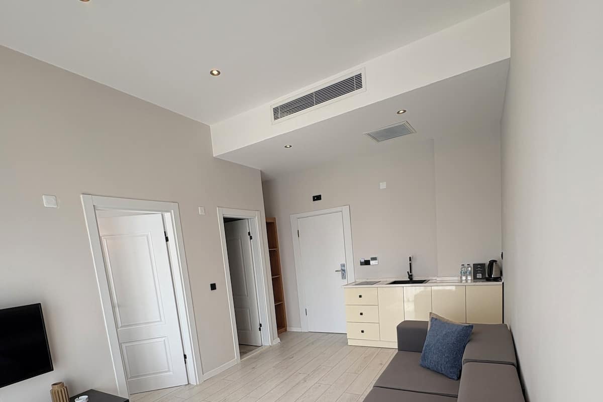 Häämatkasviitti | Äänieristys, silitysrauta/-lauta, ilmainen Wi-Fi, vuodevaatteet