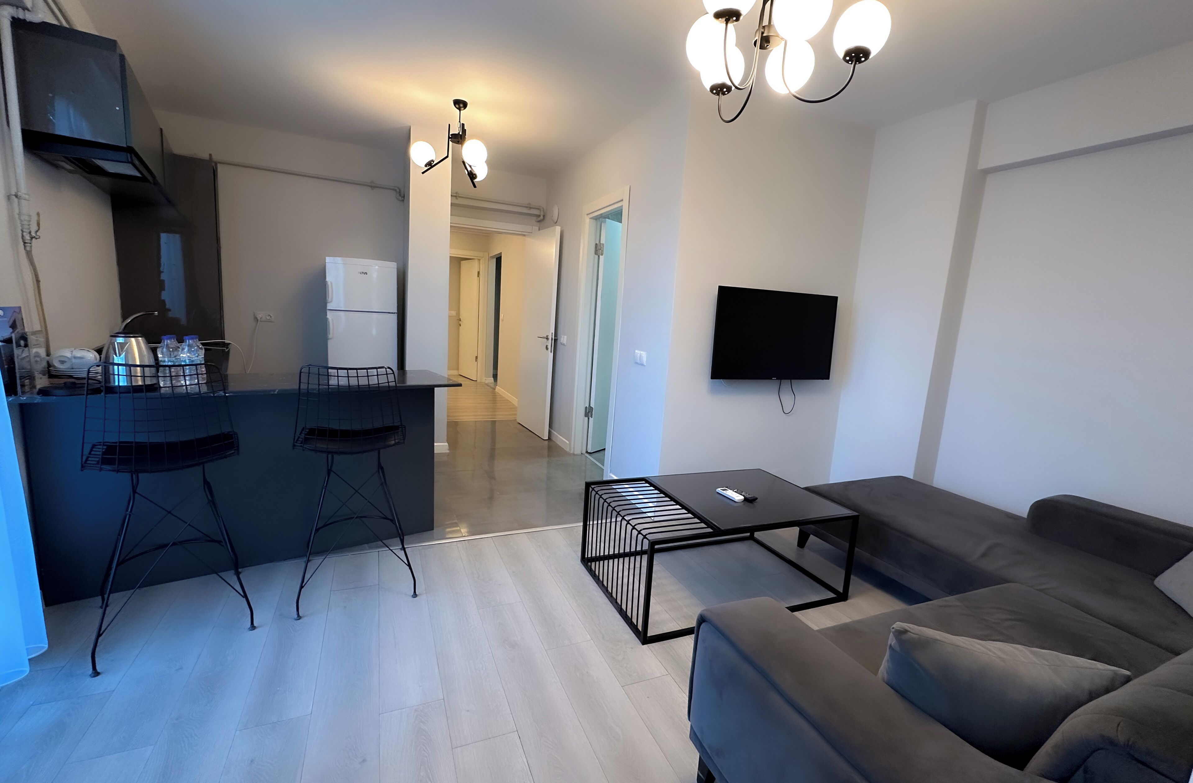 honeymoon suite with private pool | private kitchenette | fridge, oven, stovetop, electric kettle