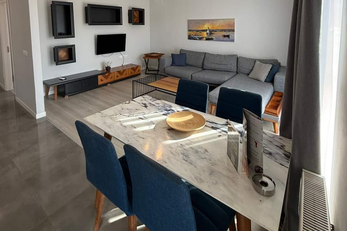 Classic Suite, 2 Bedrooms | Soundproofing, iron/ironing board, free WiFi, bed sheets