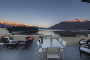 Sundeck - 21 Lakefront (Queenstown)