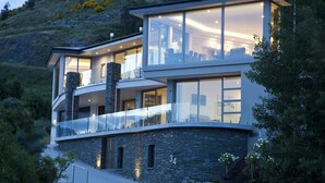 Unclassified image, 5 of 23, button - Lakes Views at Aspen House (Queenstown)