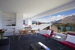 Apartment, 2 Bedrooms | Living area