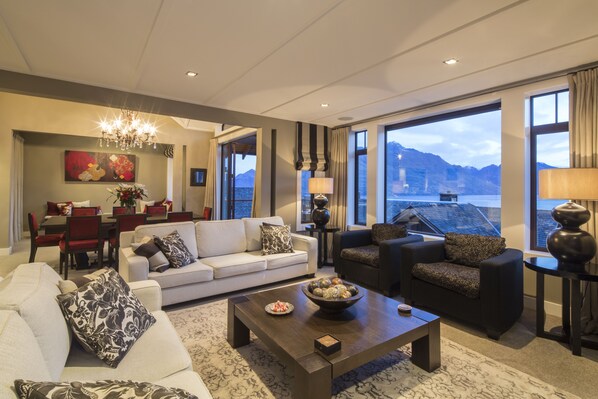 Living area - Karamata (Queenstown)
